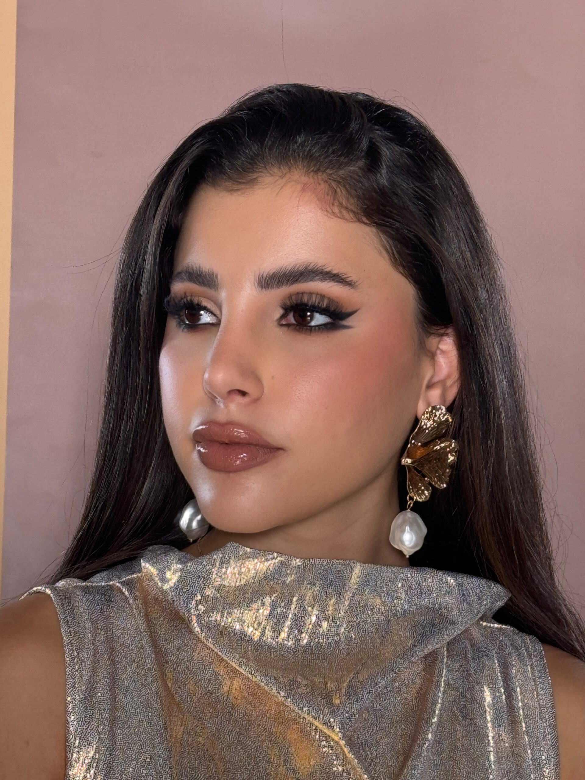 Milcha Makeup Model Picture Services